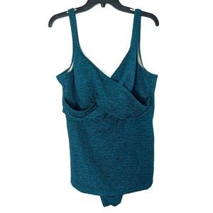 Catalina Women’s
Swimsuit Green Turquoise Criss Cross Front Size 22W